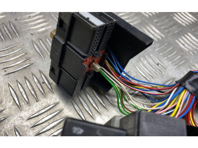 Блок предохранителей 9494673, 99W155 Volvo S80