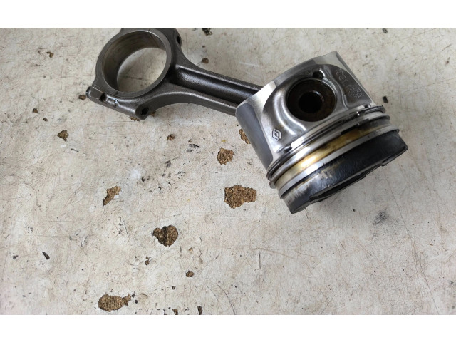 Píst SMP1295, 10611 Opel Vivaro G9U/630 LJ9