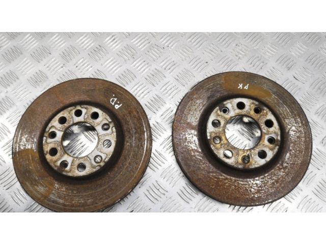 Передний тормозной диск Alfa Romeo Giulietta 1.6