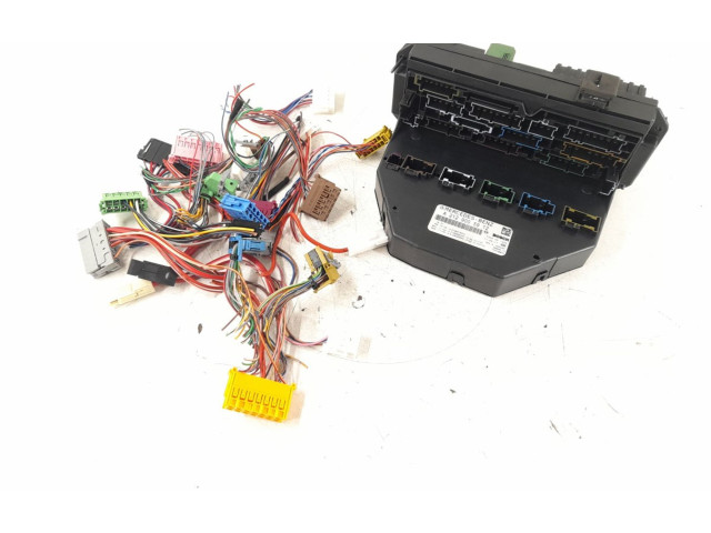 Pojistková skříňka 2129005912, 2129004810 Mercedes-Benz GLK (X204) 2011