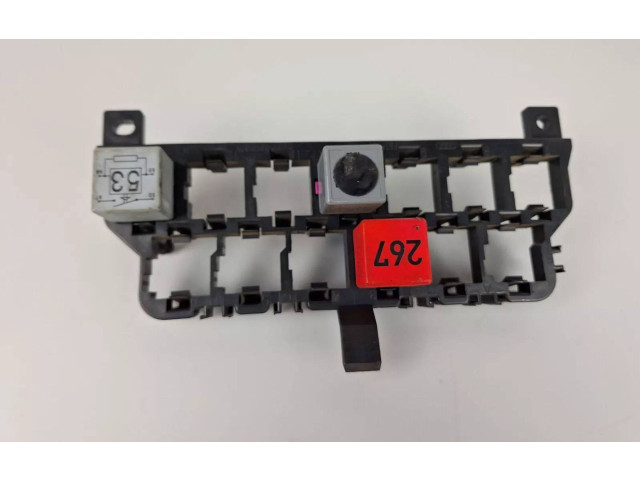 Блок предохранителей 8D0937503E Audi A6 S6 C5 4B