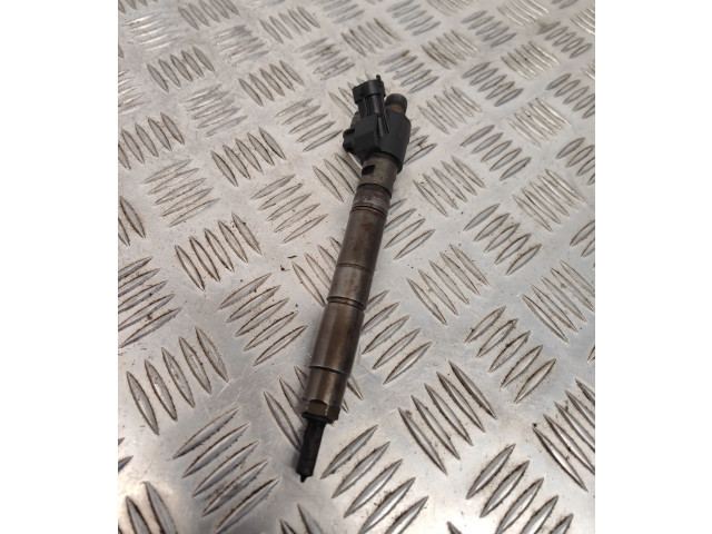 Форсунка 31303238    Volvo S80  D5204T2 