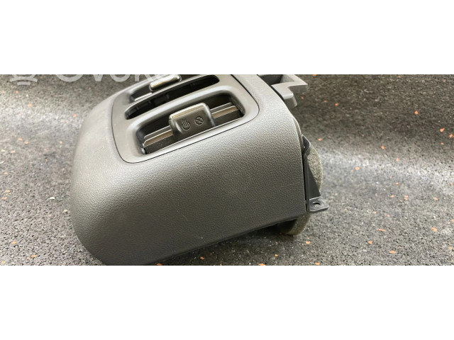 Задняя воздушная решётка