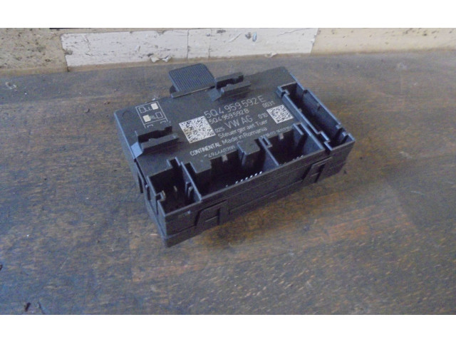 Другие блоки управления / модули Skoda Octavia Mk2 (1Z) 2004 - 2013 года 5Q4959592E, 5Q4959592E