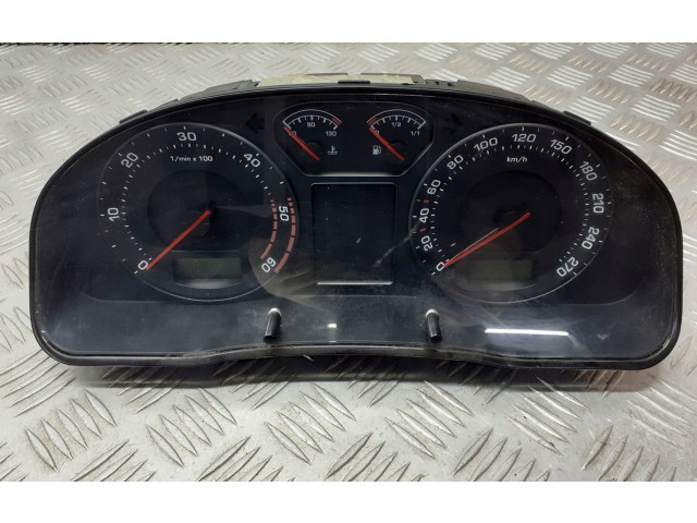 Панель приборов 3U0920810A Skoda Superb B5 (3U)