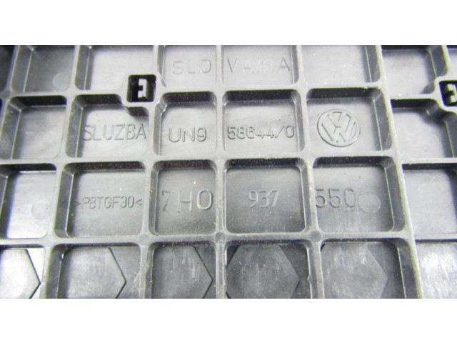 Pojistková skříňka 7h0937550 Volkswagen Transporter - Caravelle T5 2004