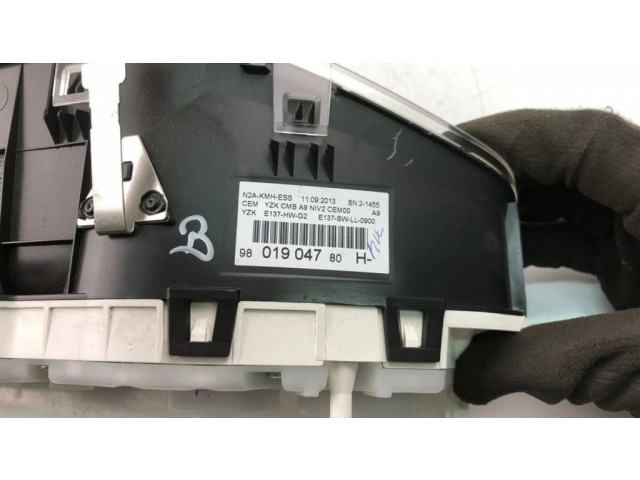 Přístrojová deska Peugeot 208 2015 9801904780