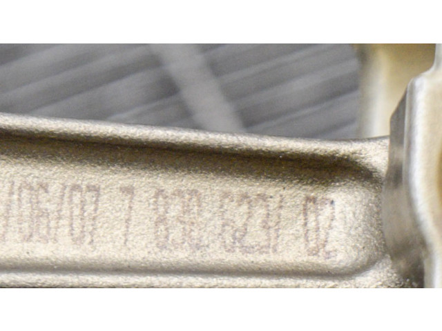 Píst 7838623, 7840918 BMW 5 E60 E61 pro benzínový motor 5.0 S85 B50 A