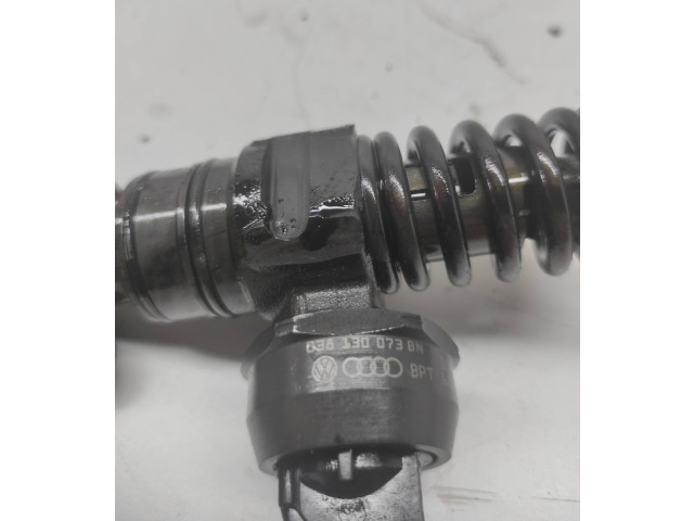Vstřikovač 038130073BN Volkswagen Caddy Bls