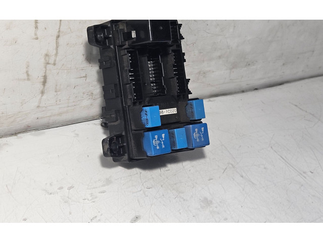 Блок предохранителей 911981C020   Hyundai Getz    