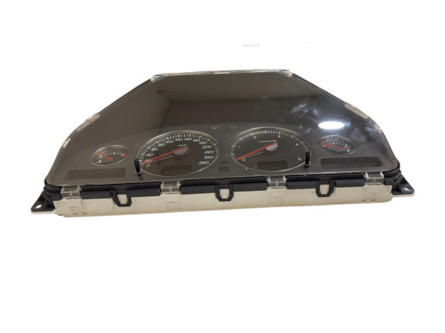 Панель приборов 30682277, 8602885   Volvo V70       