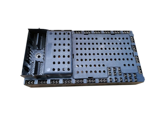 Блок предохранителей 9452772, 99W486   Volvo S80    