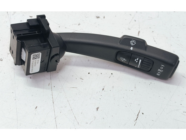 Ручка стеклоочистителей 31394004 Volvo S60