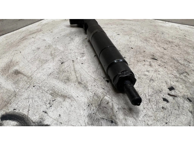 Vstřikovač A6510704987 Mercedes-Benz E W212 pro naftový motor 2.5 om651