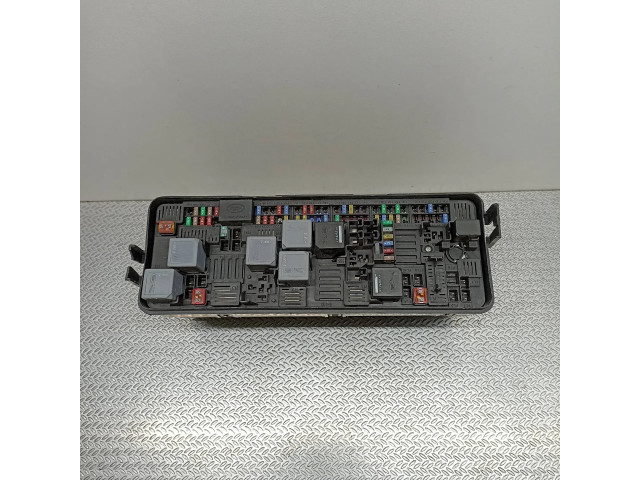   Pojistková skříňka JPLA14N030AB, 5C5B11F01   Land Rover Discovery 5 2018