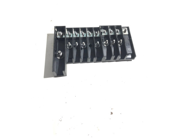 Pojistková skříňka 7H6970187B Volkswagen Transporter - Caravelle T5 2005