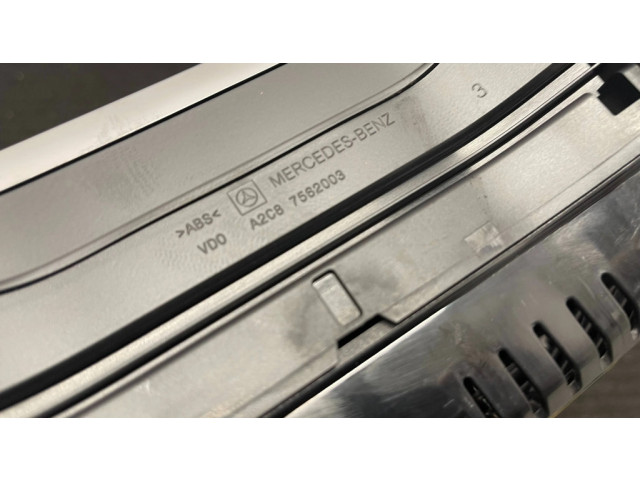 Отделка приборного щитка