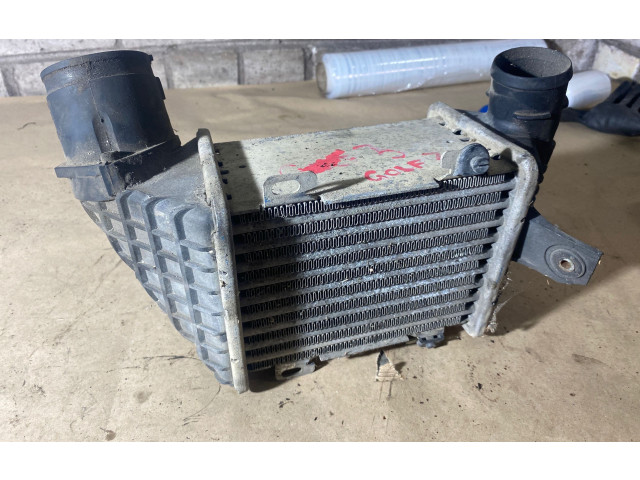 Радиатор интеркулера Volkswagen Golf III