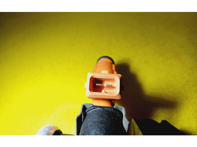 Топливная рампа 0280155769, 0280151048 Alfa Romeo 166