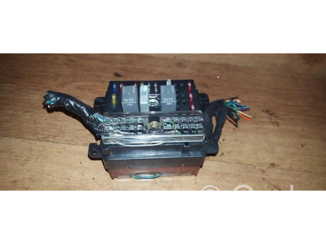 Блок предохранителей 15323438 Chevrolet Alero