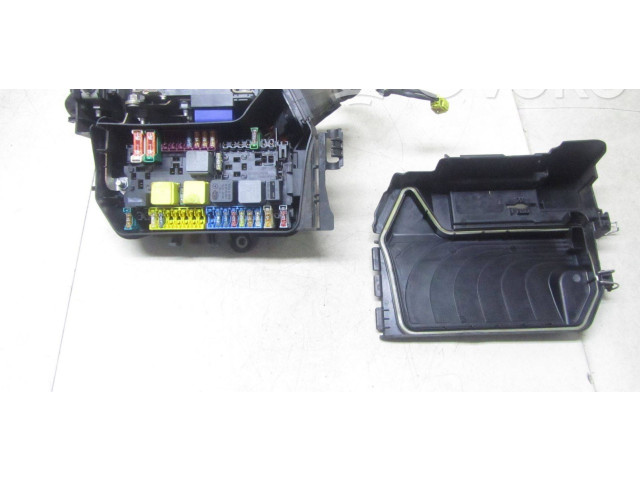 Pojistková skříňka Mercedes-Benz CLA C117 X117 W117 2015