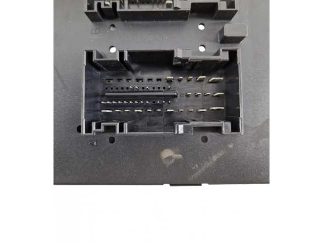 Комфортный модуль 8X0907063K Audi Q3 8U