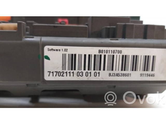 Блок предохранителей 911944603, 71702111 BMW 1 E81 E87