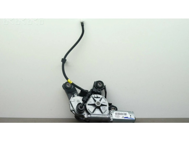 Двигатель стеклоочистителя заднего стекла