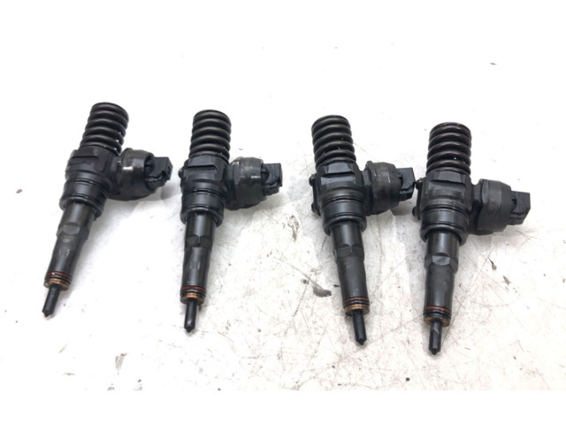 Комплект форсунок     Skoda Octavia Mk2 (1Z)   