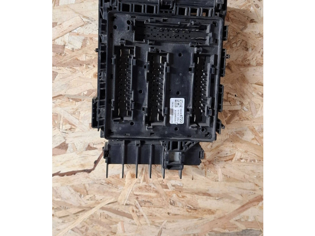 Pojistková skříňka 84044722, 812968063 Chevrolet Camaro 2016