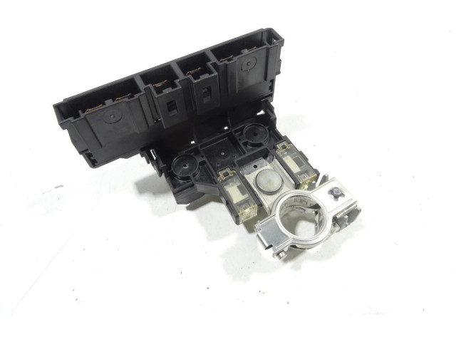 Блок предохранителей 243806LA0A   Dacia Sandero III    