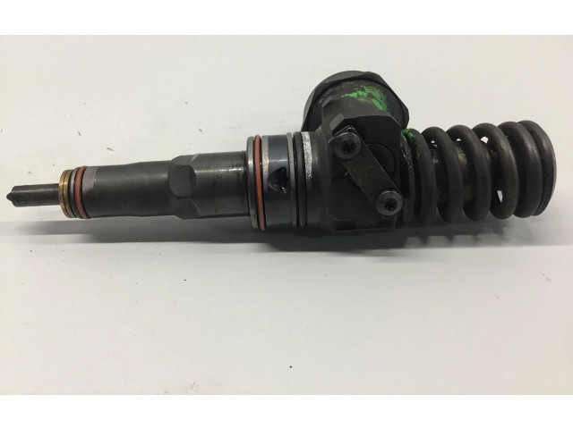 Форсунка 03G130073AJ Audi A3 S3 A3 Sportback 8P -