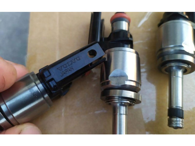 Комплект форсунок 31336653    Volvo XC90   