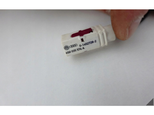 Зеркало электрическое Audi e-tron - года