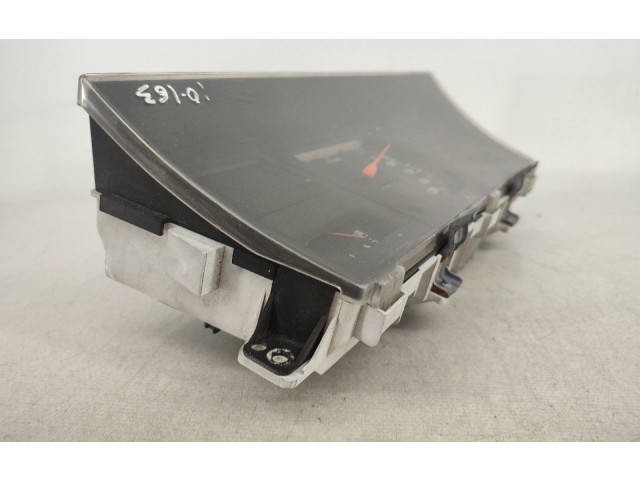 Přístrojová deska Toyota Starlet (P70) III 1984 8301010610