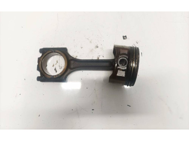 Поршень с шатуном Volvo S60