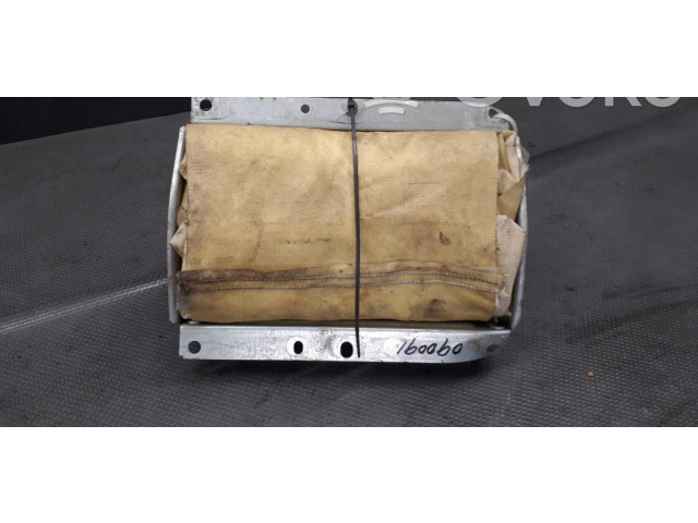 Подушка безопасности пассажира    Volvo S70  V70  V70 XC