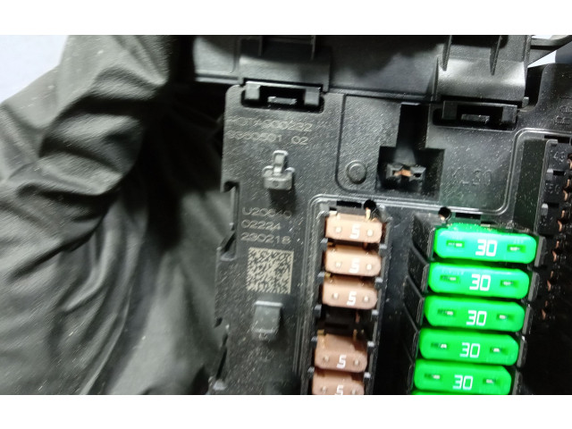   Pojistková skříňka 5A323C8, 5A323C8   Alpine B3 B4 B5 B6 E90 E91 E92 E93 2023