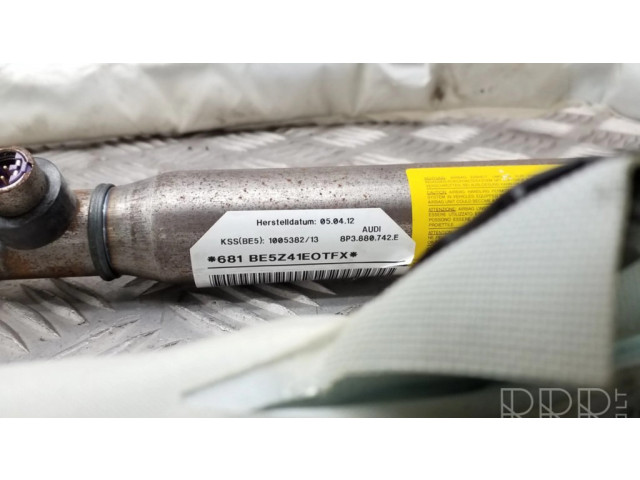 Боковая подушка безопасности 8P3880742E Audi A3 S3 8P