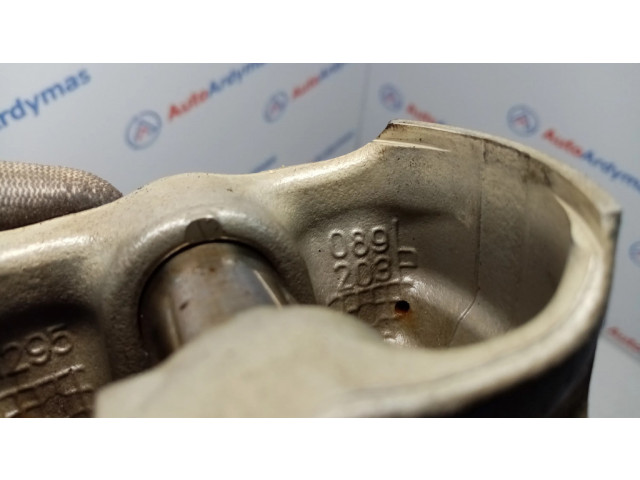 Píst 11257613626, 11257576475 BMW 5 F10 F11 pro benzínový motor 5.0 N63