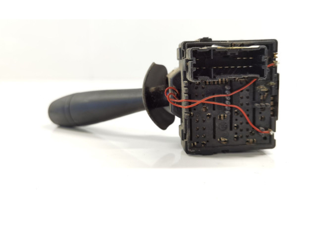 Ручка стеклоочистителей 681728631R   Dacia Dokker