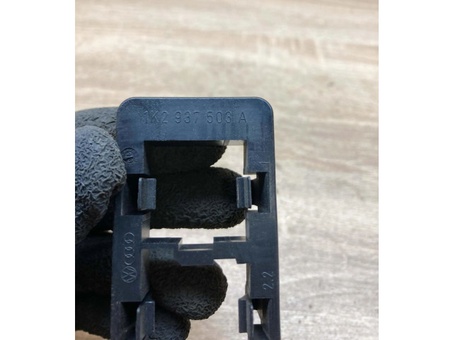 Pojistková skříňka 1K2937503A, 4B0937527 Volkswagen PASSAT B8 2015