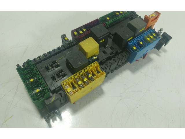 Pojistková skříňka Řídící jednotka BSM A1669061202, A1669061202   Mercedes-Benz GLE (W166 - C292) 2016