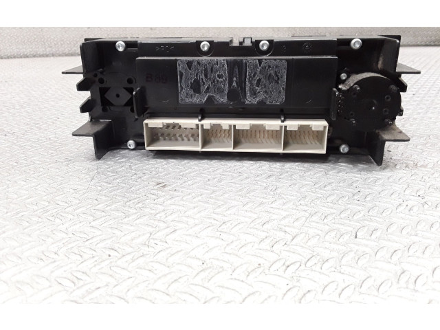 Блок управления климат-контролем Skoda Superb B5 (3U)