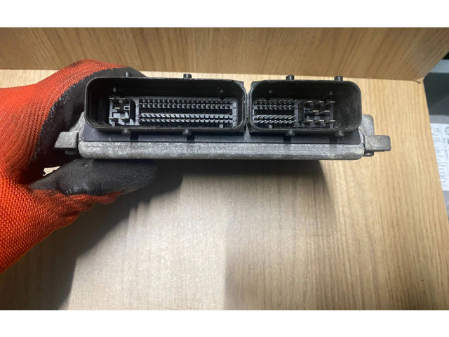 Блок управления двигателя 045906019D, 0281010227   Audi A2