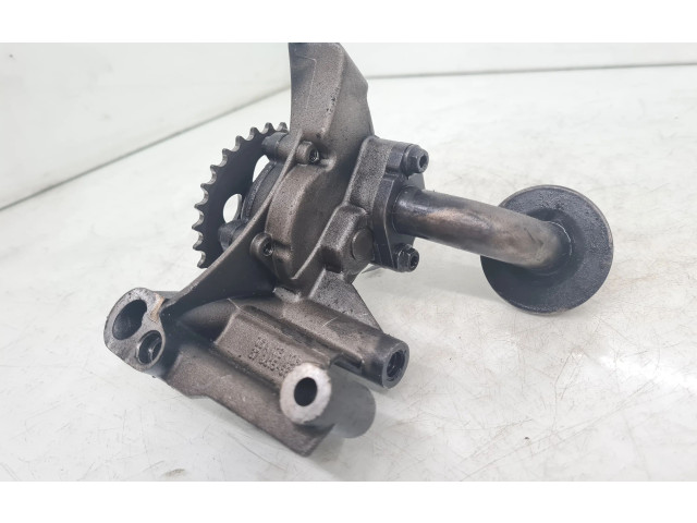 Масляный насос   06A115105, 06A115130B  Volkswagen PASSAT B5 