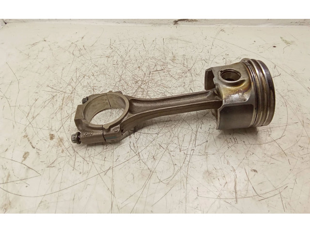 Píst 038D, V300   Volkswagen Caddy     