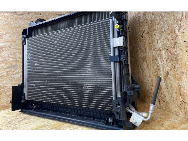 Комплект радиатора Land Rover Range Rover Velar 2017 - года HK83-8C607-CE, GX73-19710-BC