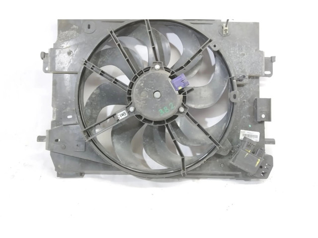 Вентилятор радиатора 214816812R Dacia Sandero