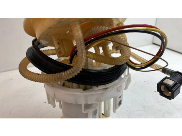 Насос топлива (в топливном баке)